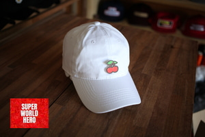 흰색 모자, 체리 로고 / 야구모자, 볼캡, 빈티지스타일, 캐쥬얼캡, 스트릿 패션, 심플한 모자